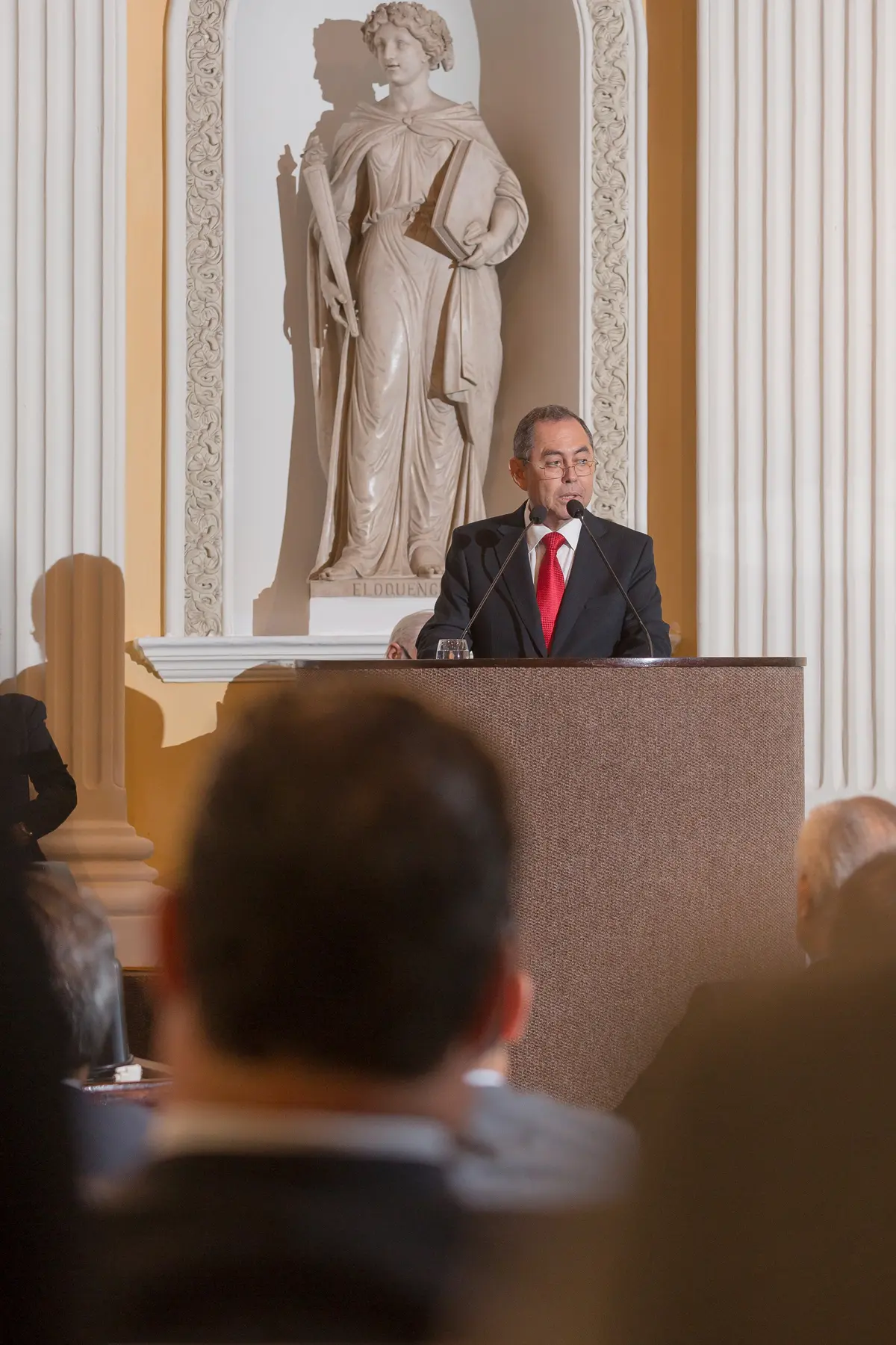 Maurício de Queiroz Galvão discursando em homenagem na Câmara de Vereadores de Pernambuco