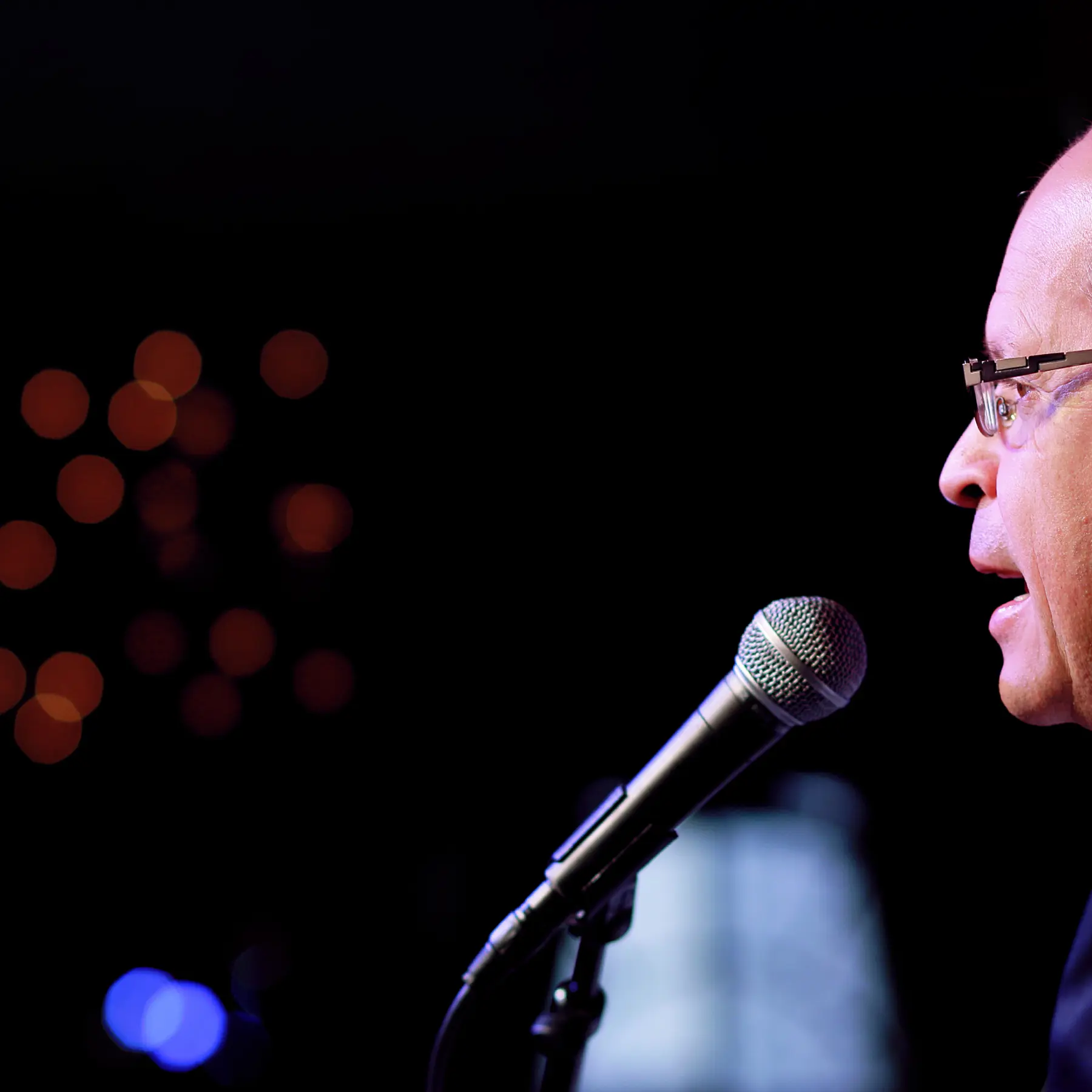 Executivo da Petrobras discursando em programa interno de evolução do mercado