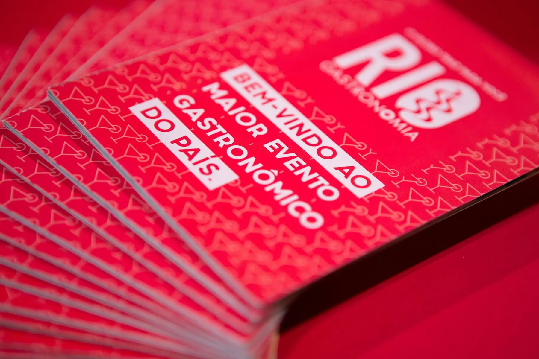 Público circulando pelo Rio Gastronomia 2024 no Boulevard Olímpico, Armazém do Porto